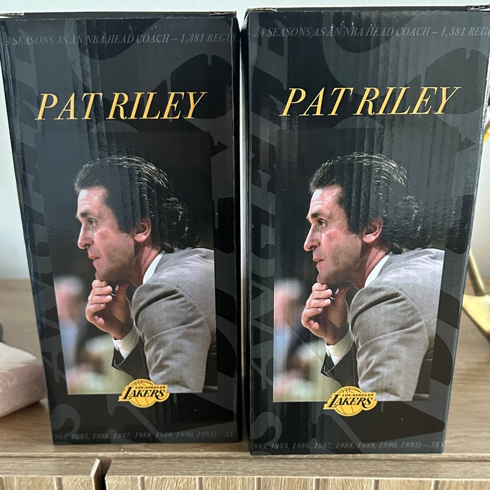 **** Pat Riley LA Lakers Bobble Head Collectible